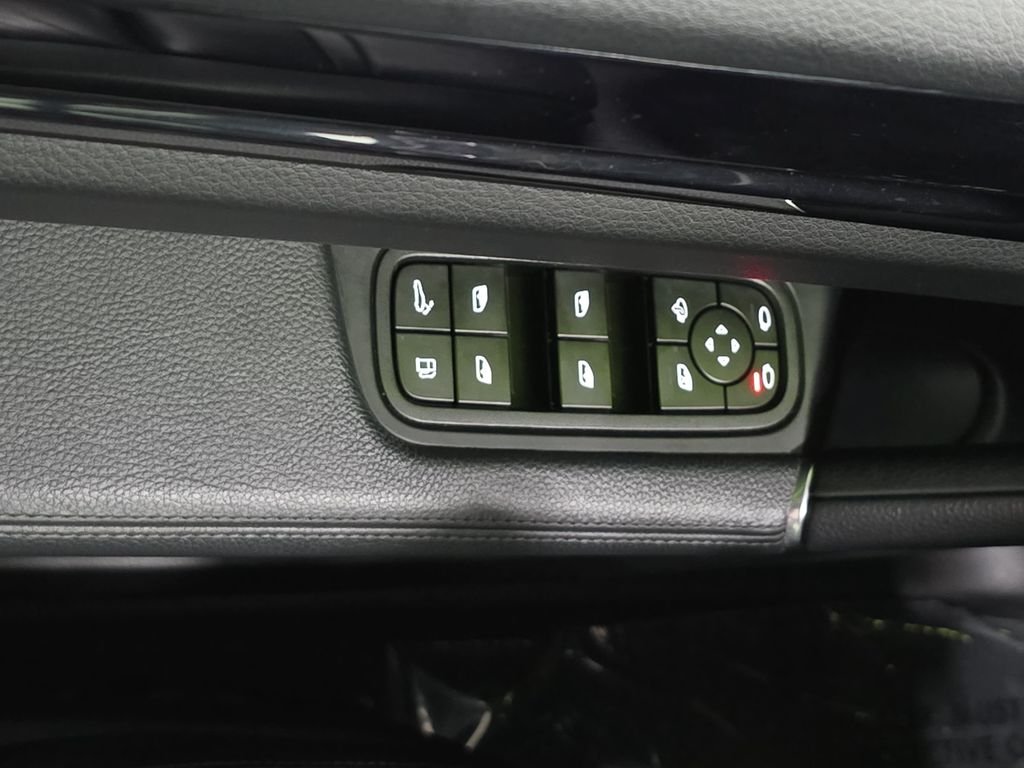 2022 Porsche Cayenne Platinum Edition - Photo 21