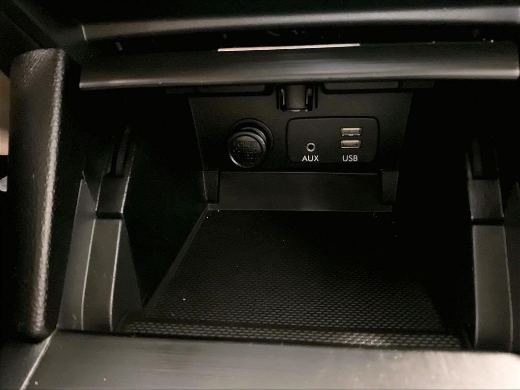Used 2018 Blue Subaru 2.5i image 27