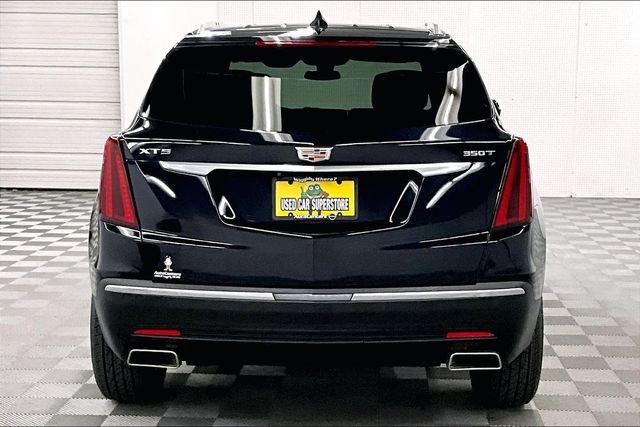 Used 2022 Dark Moon Blue Metallic Cadillac Luxury image 5