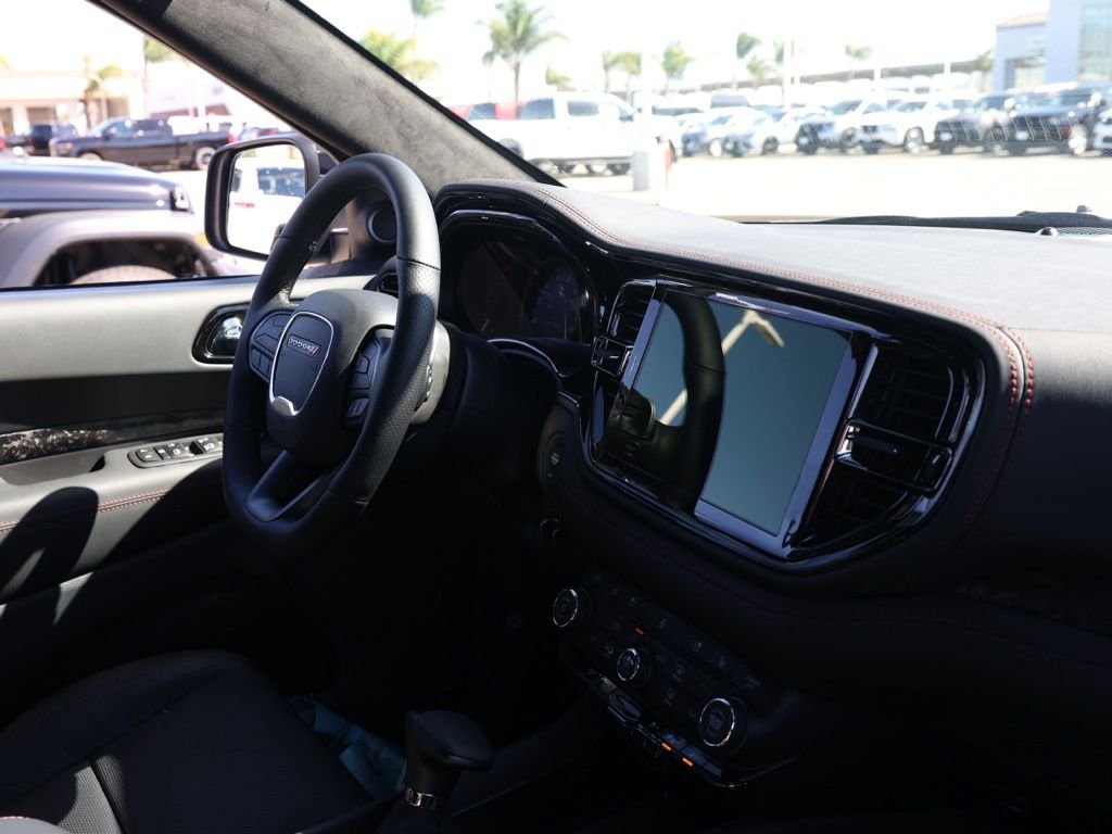 New 2026 White Knuckle Clear-Coat Exterior Paint Dodge GT Premium HEMI V8 image 19