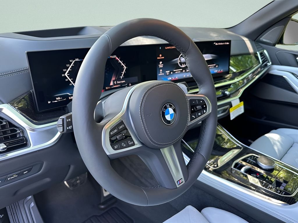 New 2026 Carbon Black Metallic BMW xDrive40i image 13