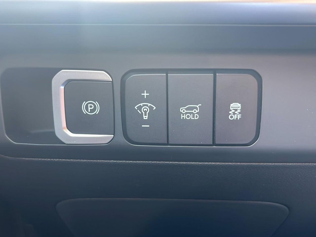 New 2026 Hampton Gray Hyundai SEL AWD image 55