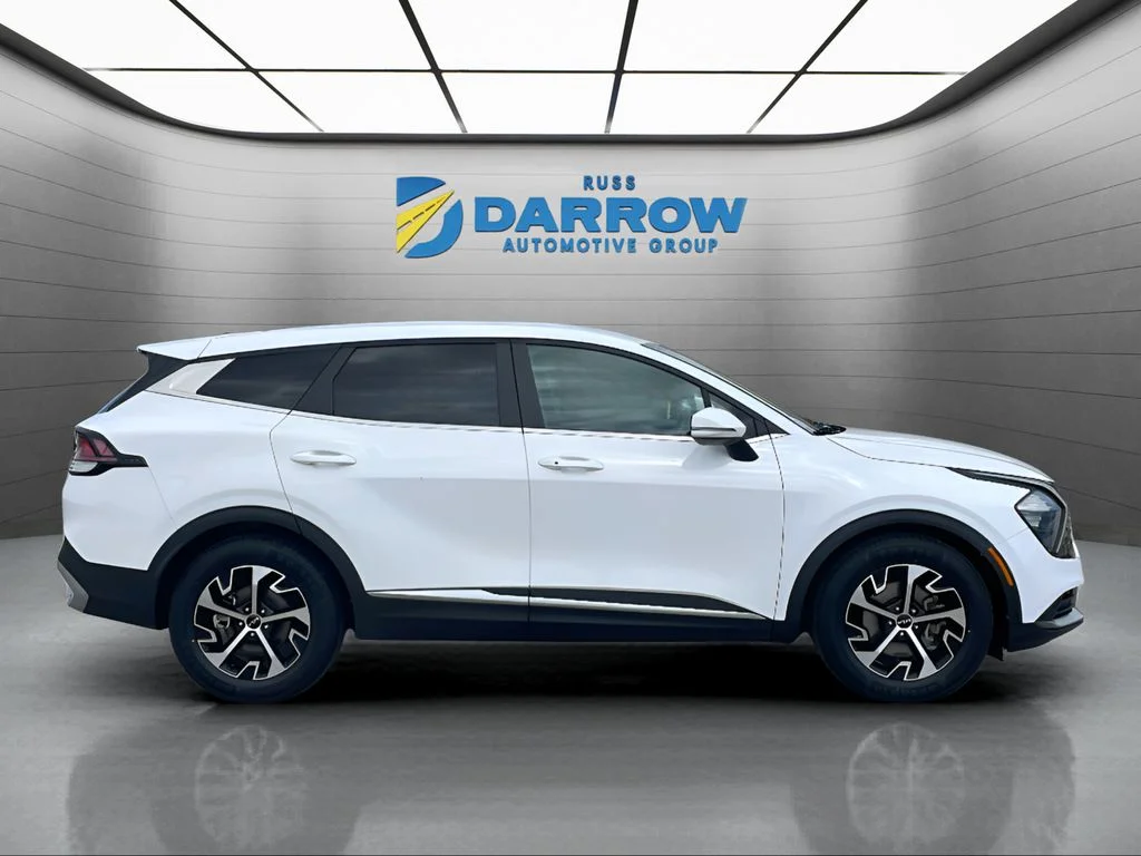 Used 2023 White Kia EX image 6