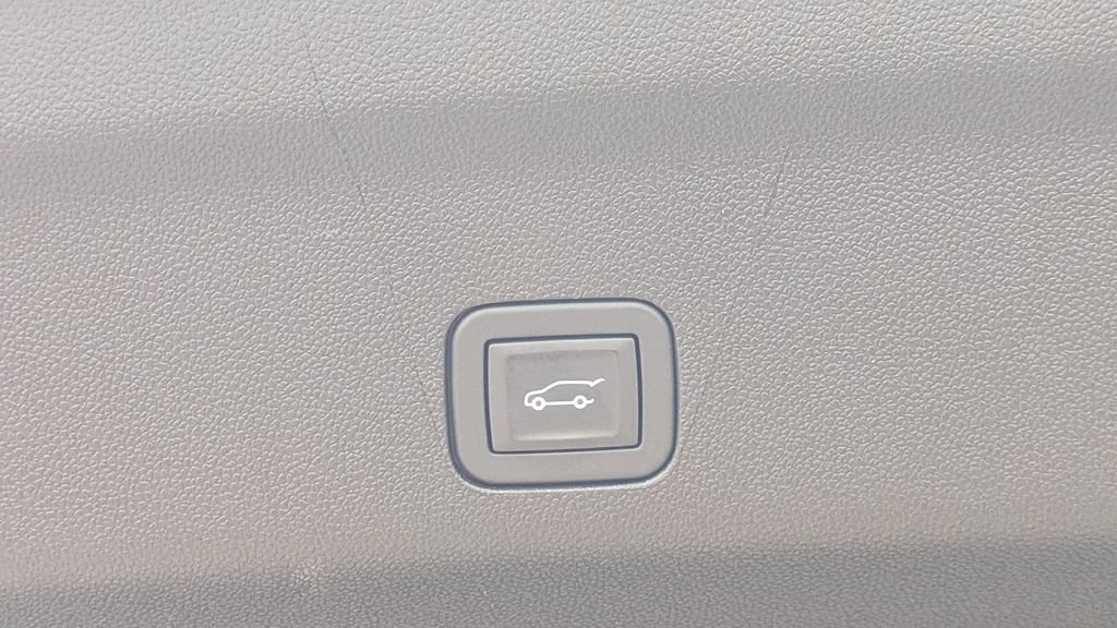 2026 Chevrolet Tahoe High Country - Photo 10