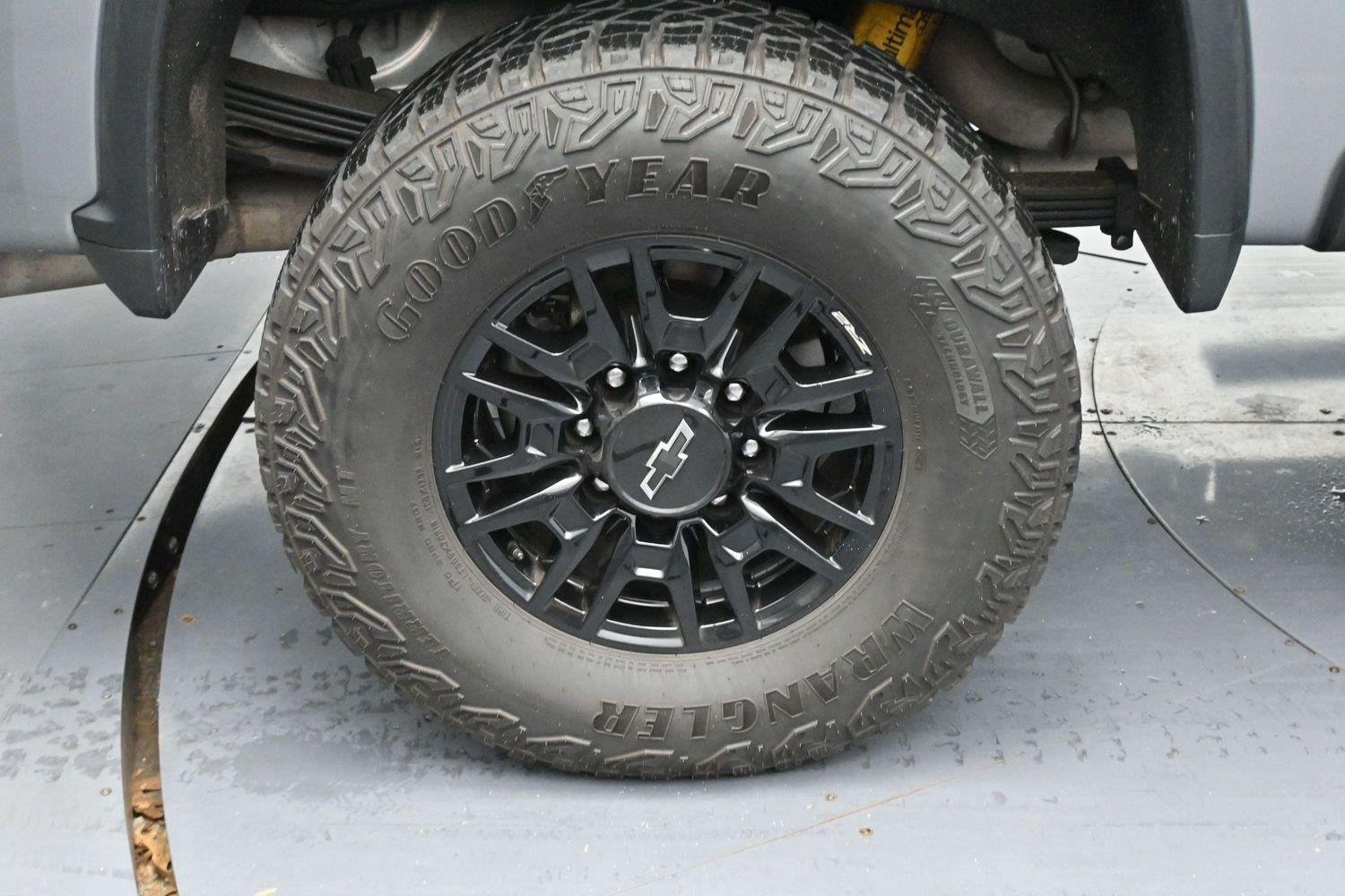 Used 2024 Sterling Gray Metallic Chevrolet ZR2 image 33