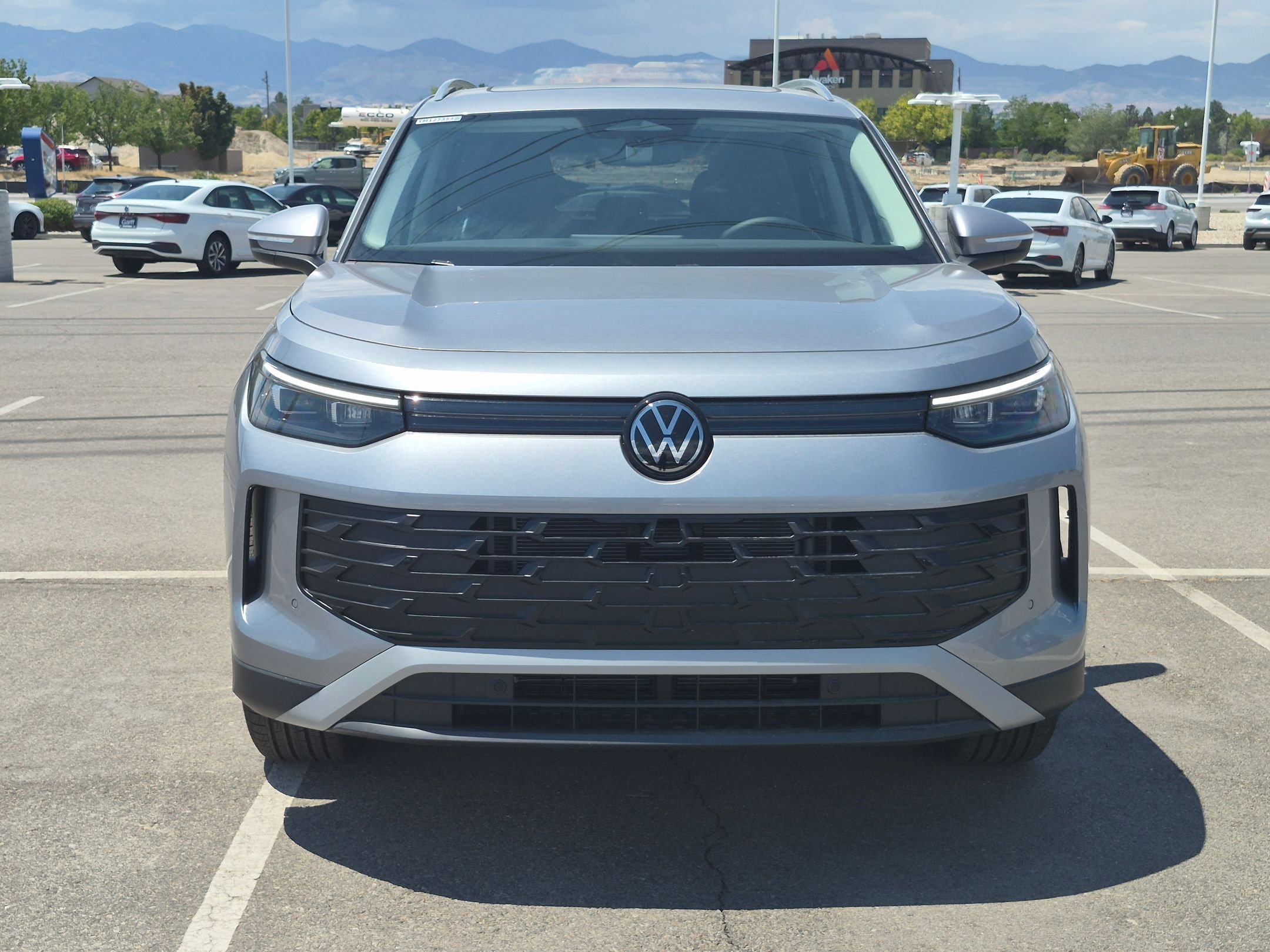 New 2026 Pyrite Silver Metallic Volkswagen SE image 9