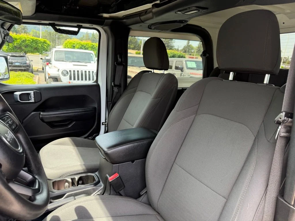 Used 2023 White/off-white Jeep Willys image 15