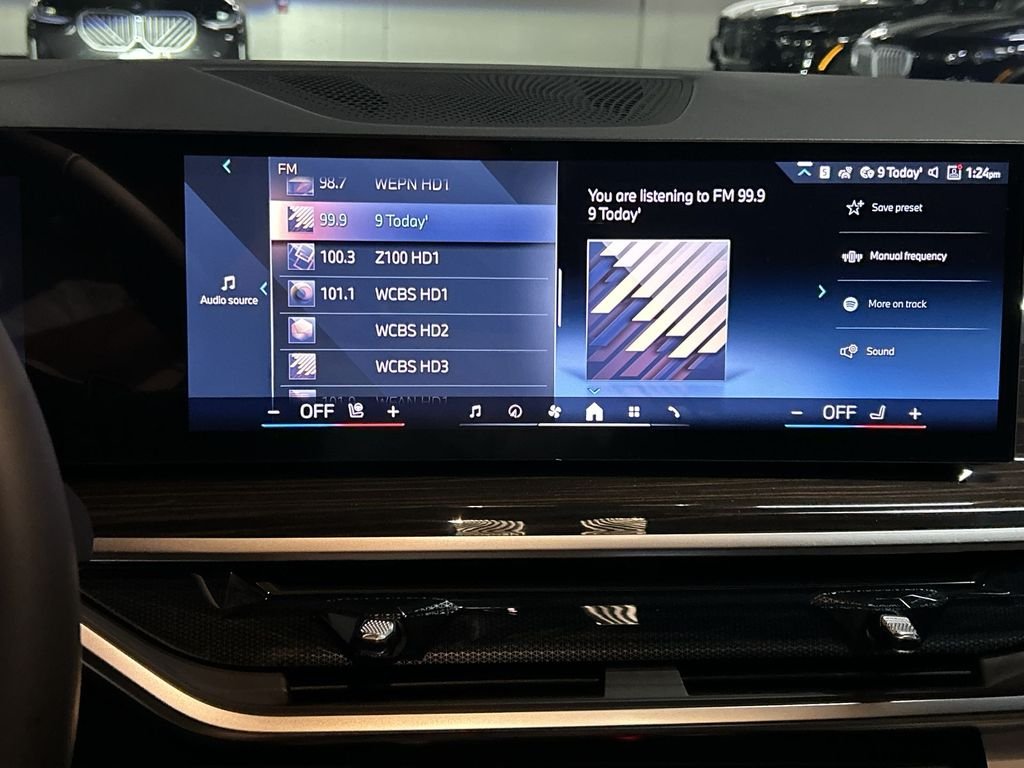 New 2026 Alpine White BMW xDrive40i image 16
