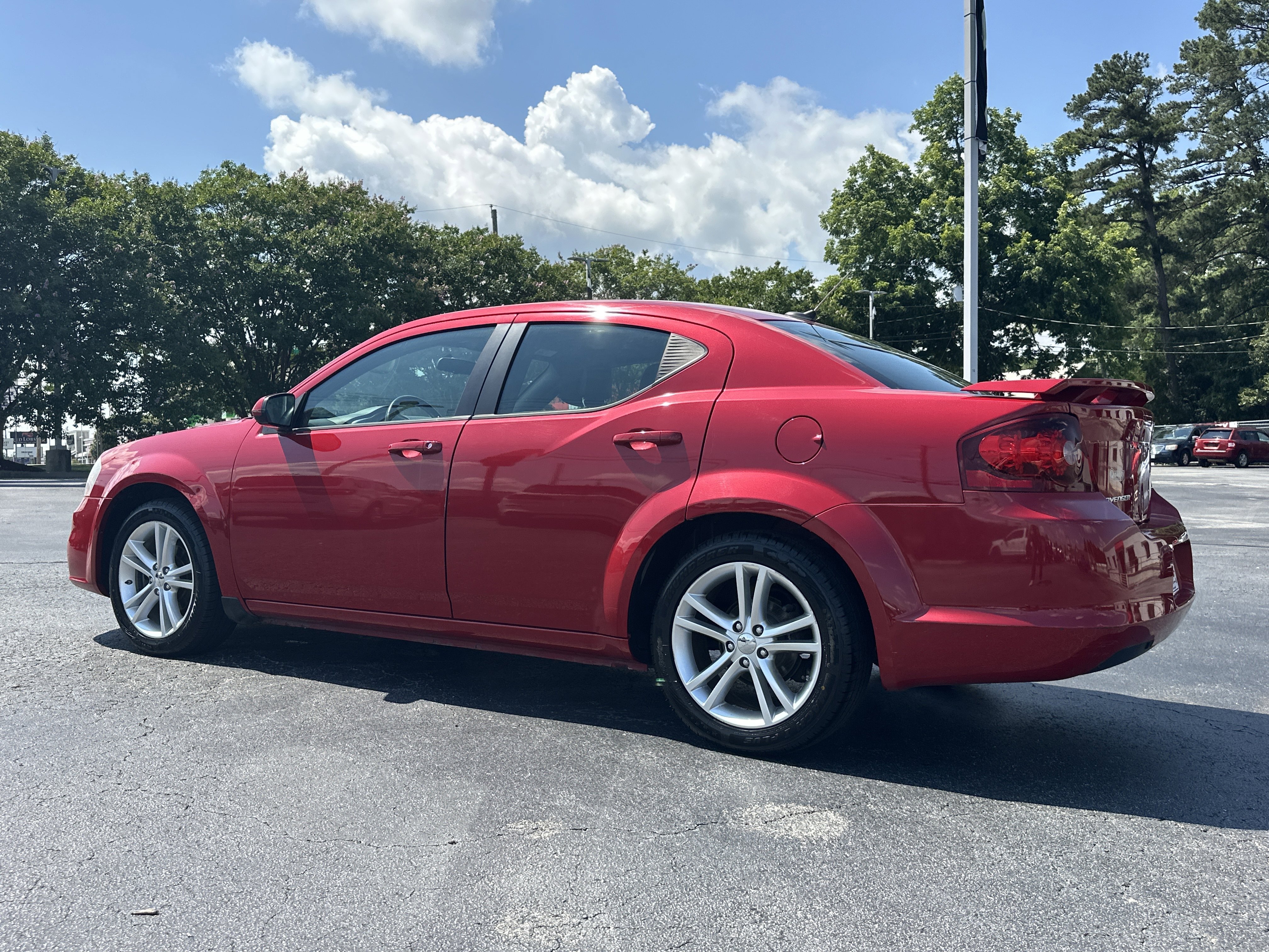 Used 2013 Redline 2-Coat Pearl Dodge SXT image 6