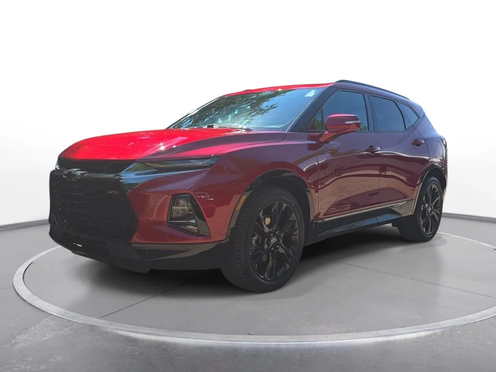 Used 2021 Red Chevrolet RS image 1