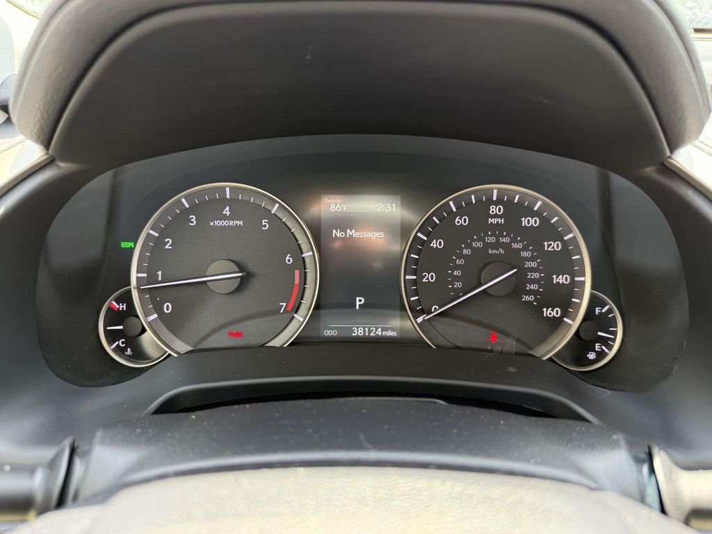 Used 2021  Lexus 350 image 24
