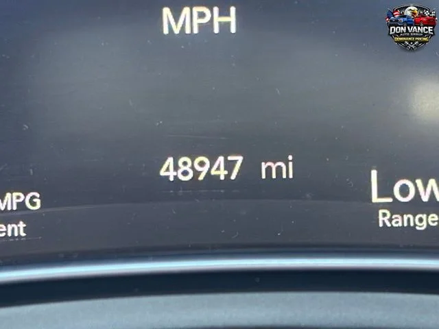 Used 2025 White Chrysler Limited image 16