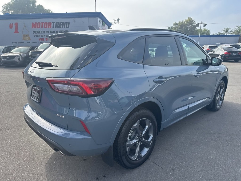 2024 Ford Escape ST-Line Select photo 4