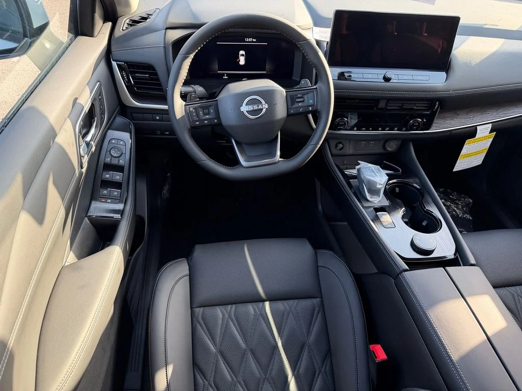 New 2026 White Nissan Platinum image 8