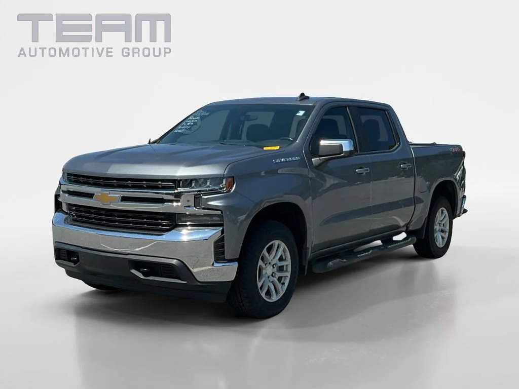 Used 2020 SATIN STEEL METALLIC Chevrolet LT image 3