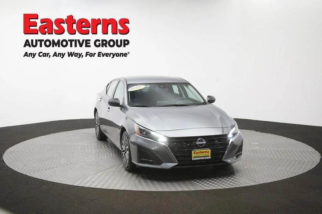 Used 2025 Gray Nissan 2.5 SV image 54