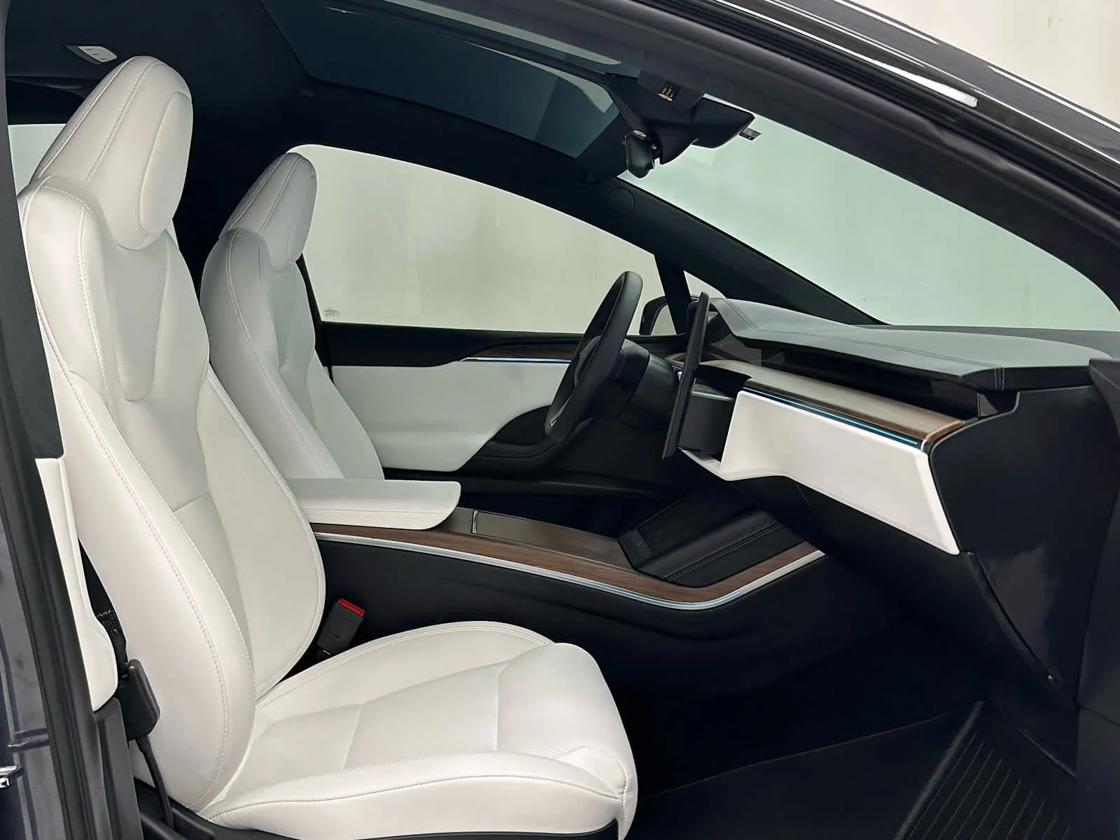 Used 2026 Stealth Grey Tesla  image 19