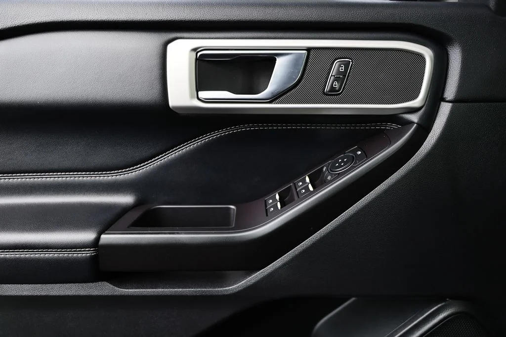 Used 2020 Magnetic Metallic Ford XLT image 14