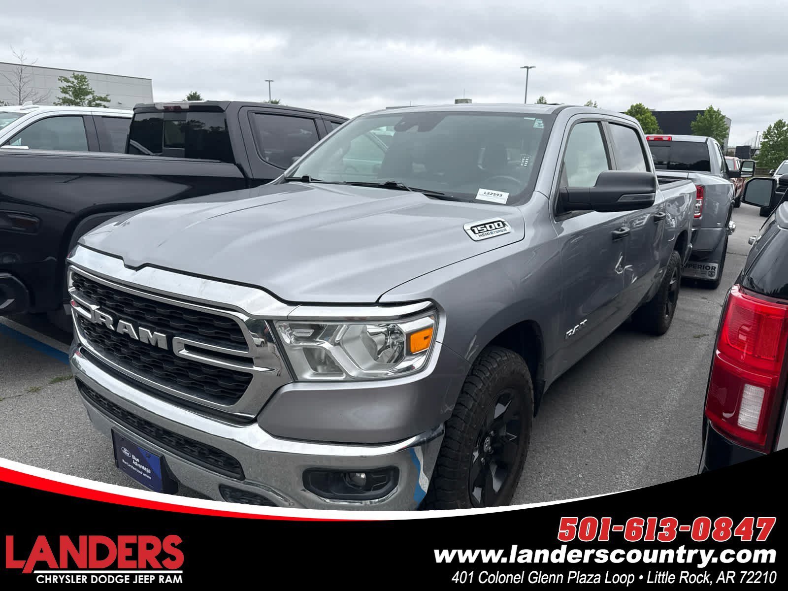 2023 RAM 1500 Big Horn/Lone Star 4x4 Crew Cab 5'7's photo