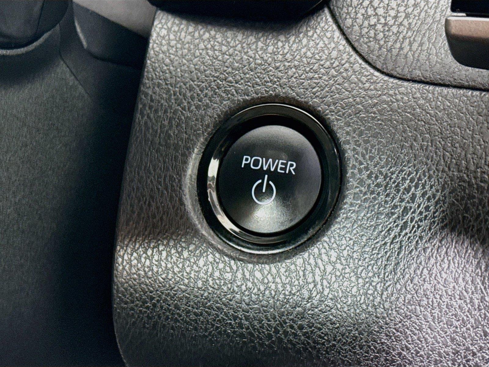 Used 2025 Ice Cap Toyota LE image 21
