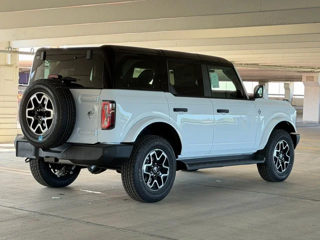 New 2026 Oxford White Ford Outer Banks COOKIE AND CREAM image 6