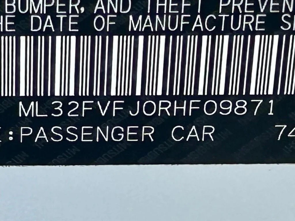 Used 2024 Silver Mitsubishi SE image 49