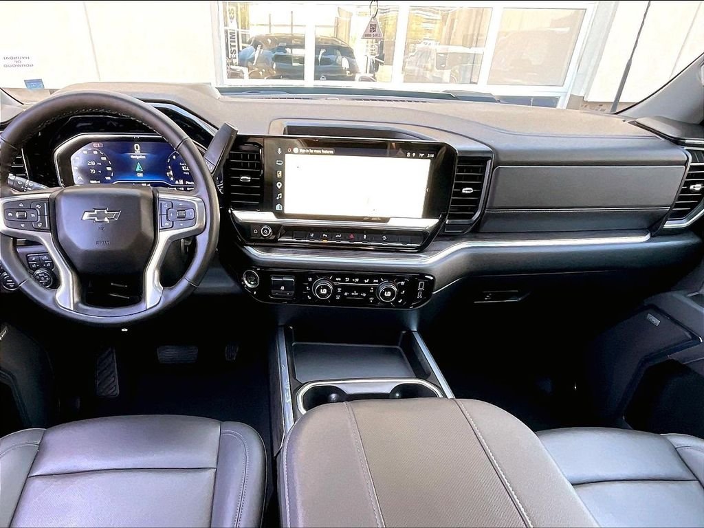 Used 2025 Gray Chevrolet LTZ image 21