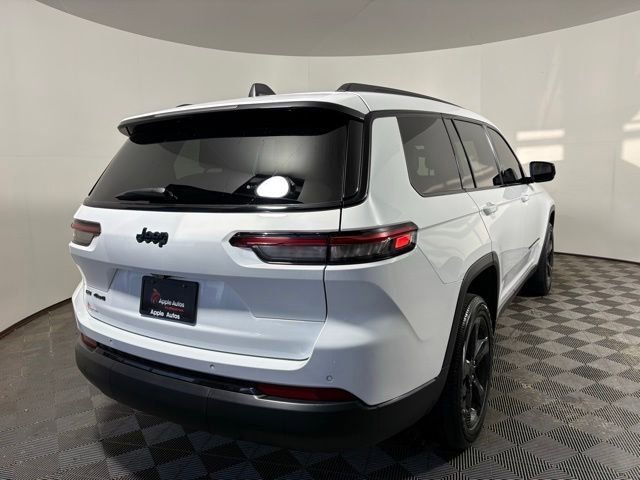 Used 2023 Bright White Clearcoat Jeep Altitude image 6