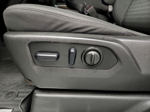 Used 2023 White Chevrolet LT image 35