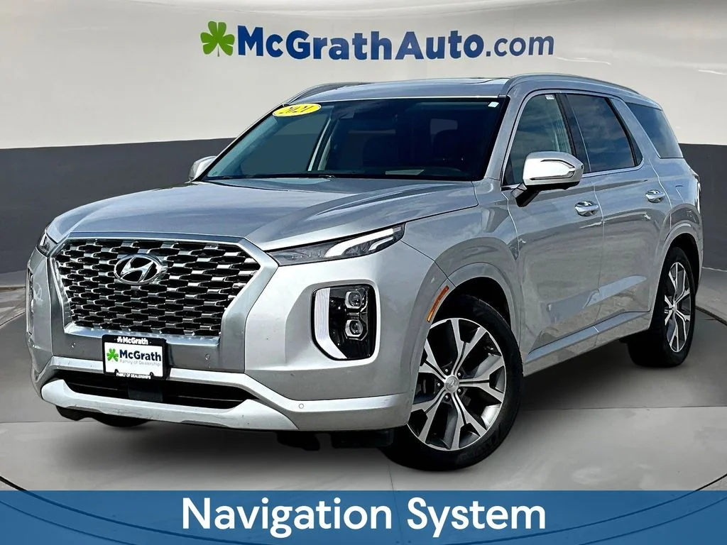 Used 2021 Silver Hyundai Limited image 3