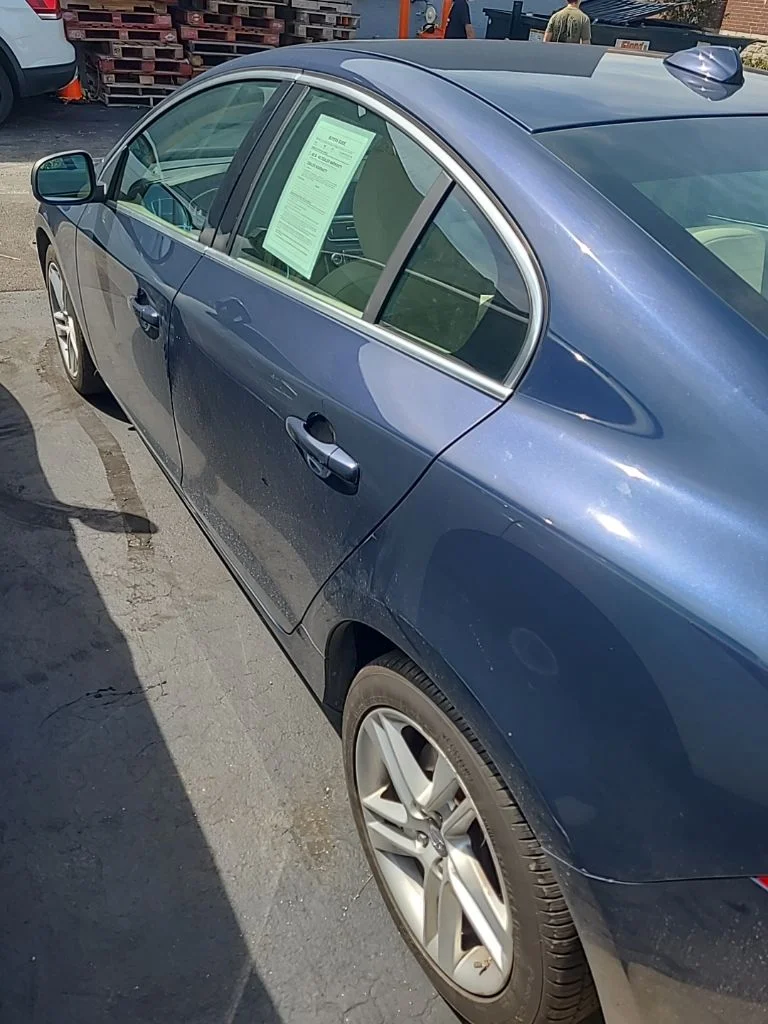 Used 2015 Blue Volvo T5 Premier image 4