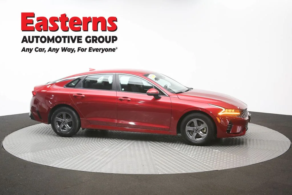 Used 2023 Red Kia LXS image 45