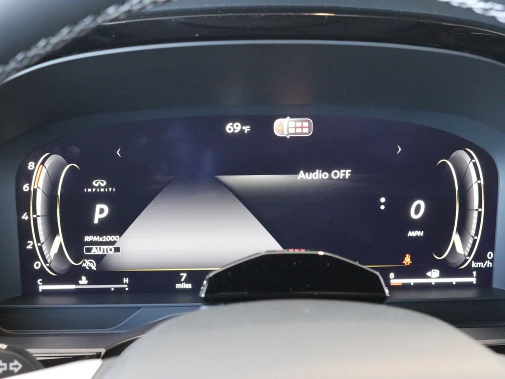 New 2027 2T RAD WHT INFINITI Autograph AWD image 22