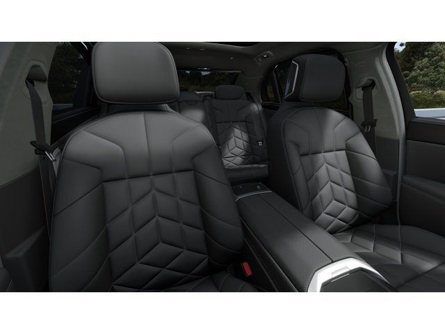 New 2027 Dravit Grey Metallic BMW 740 image 11