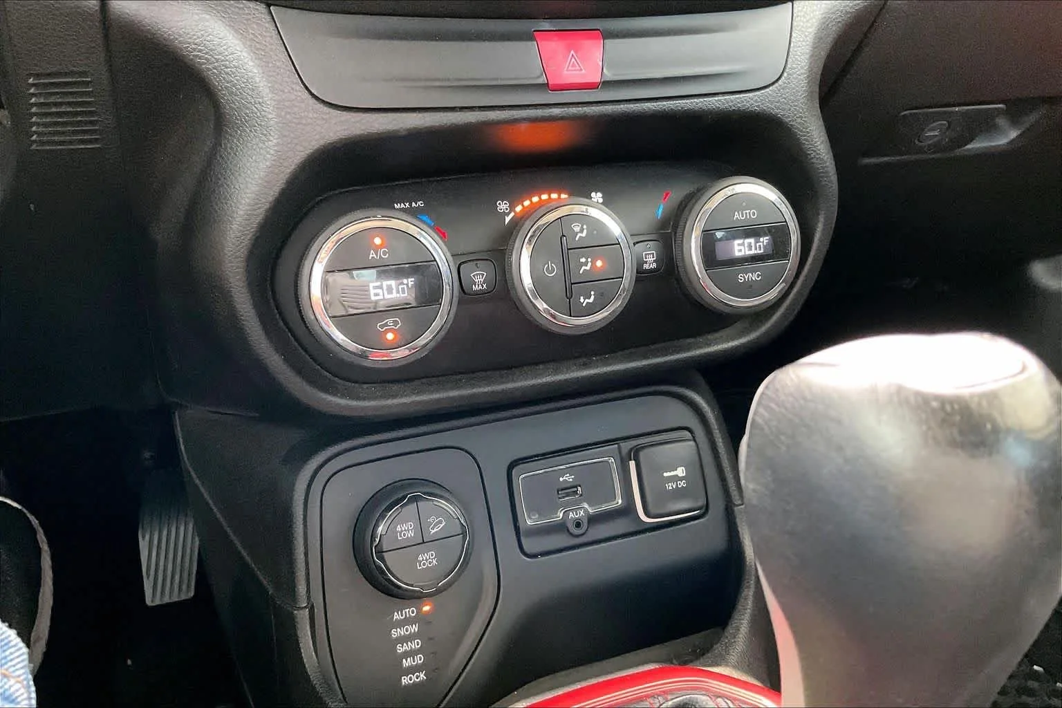 Used 2016 Granite Crystal Metallic Clearcoat Jeep Trailhawk image 34