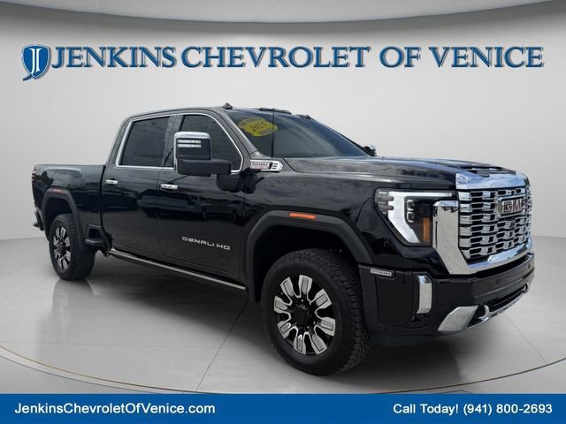 2025 GMC Sierra 4WD Crew Cab Standard Box Denali's photo