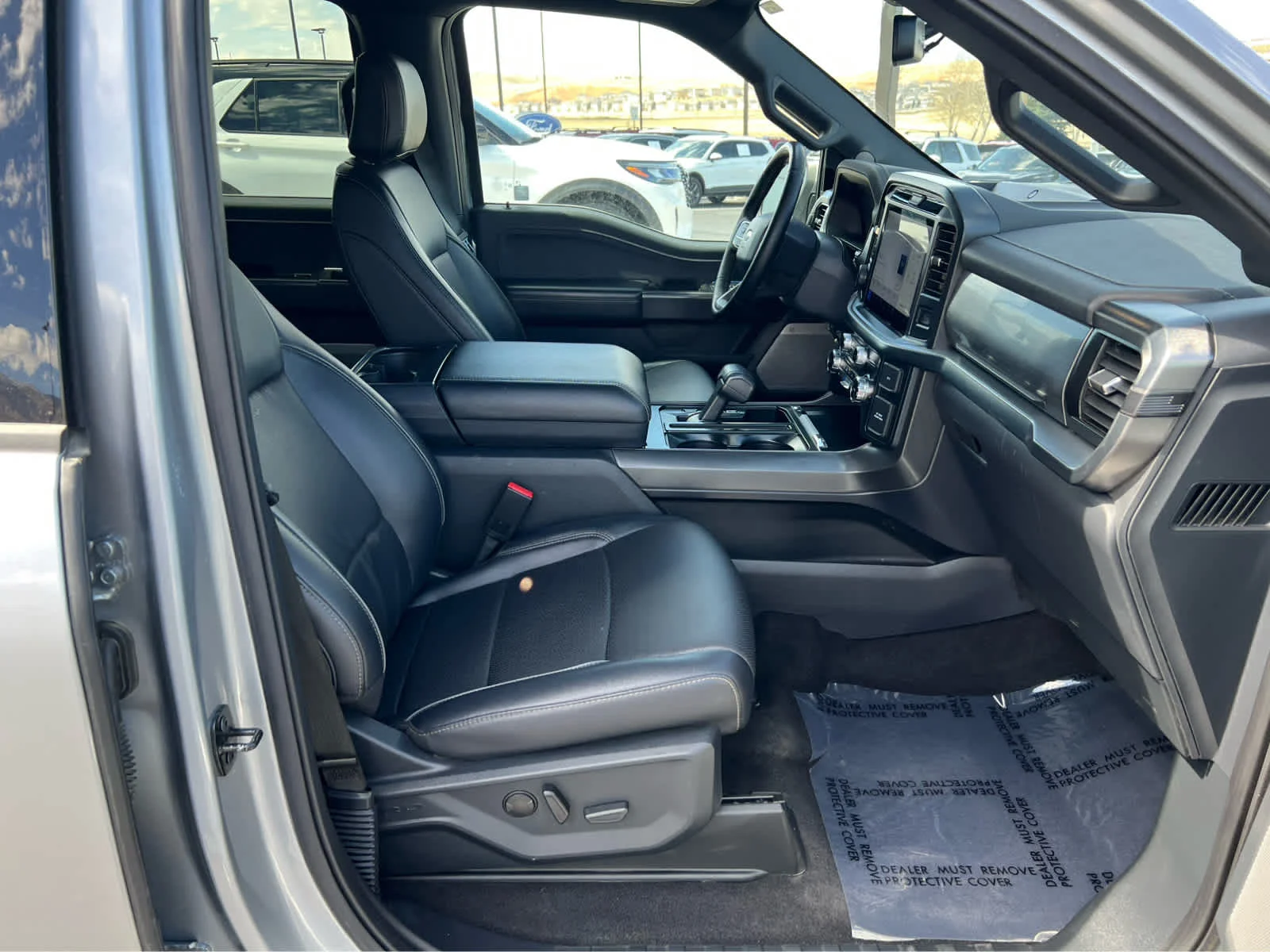 Used 2025 Iconic Silver Metallic Ford LARIAT image 17