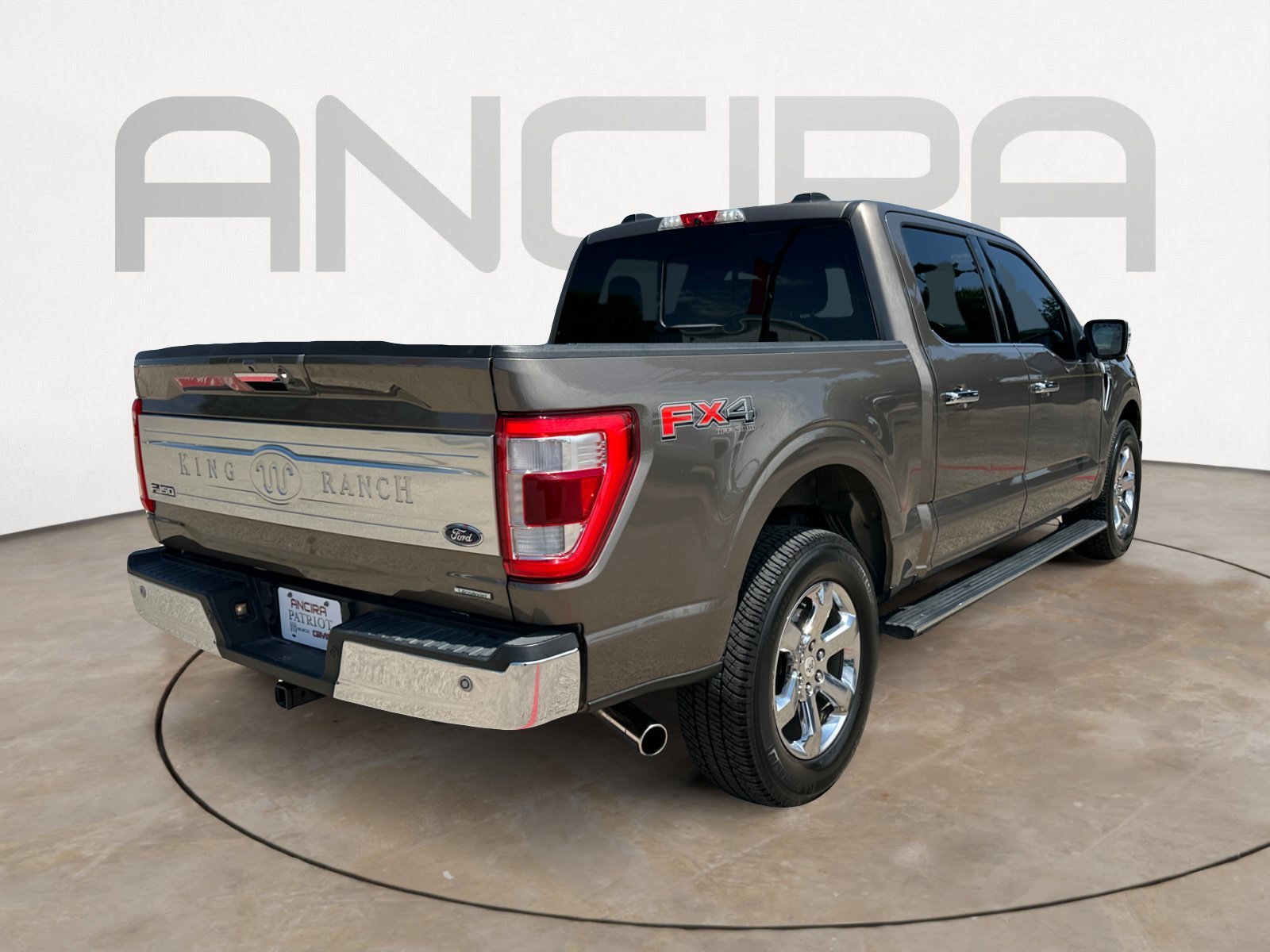 Used 2022 Stone Gray Metallic Ford King Ranch image 10