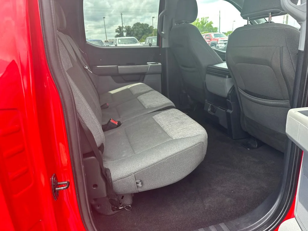 Used 2022 Red Ford XLT image 15