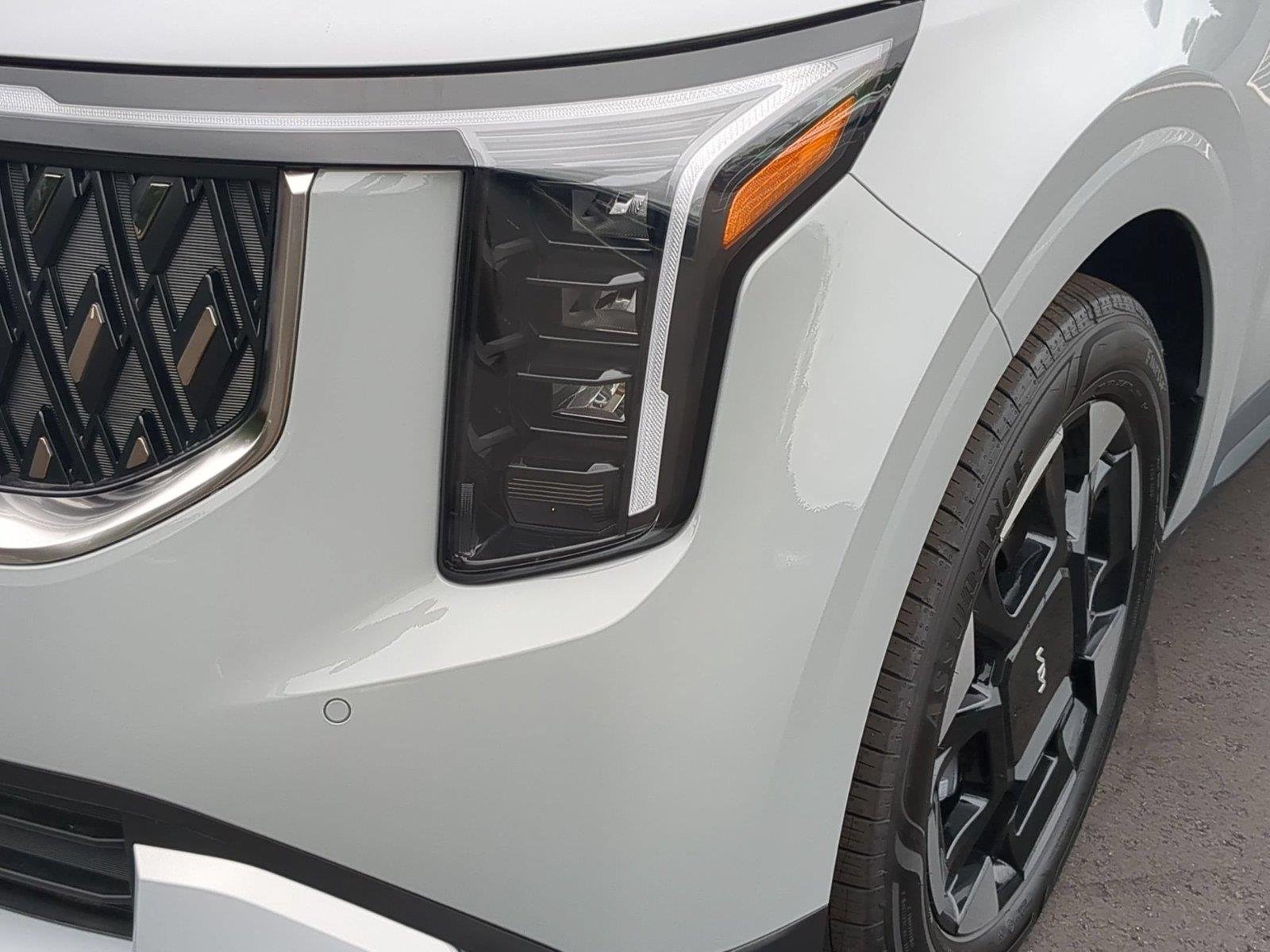 New 2026 Ceramic Silver Kia EX image 9