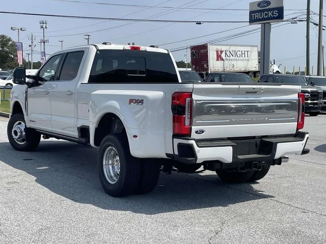 New 2026 Star White Metallic Tri-Coat Ford Platinum image 4