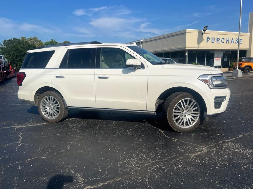 Used 2024 White Metallic Ford Limited image 2