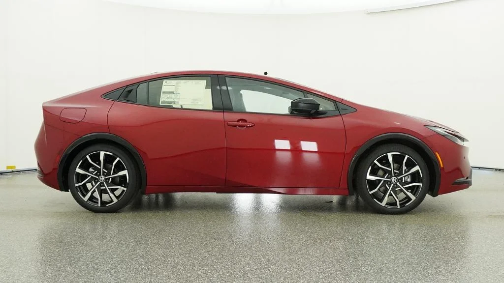 New 2026 Supersonic Red Toyota XSE Premium image 19