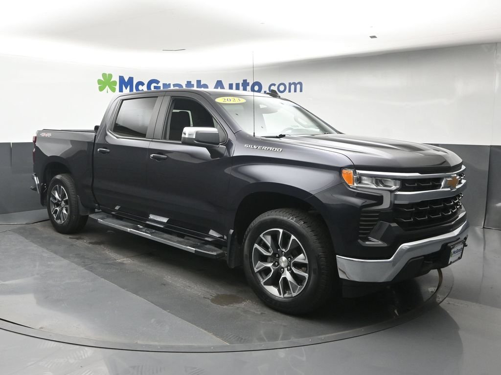 Used 2023 Gray Chevrolet LT image 2