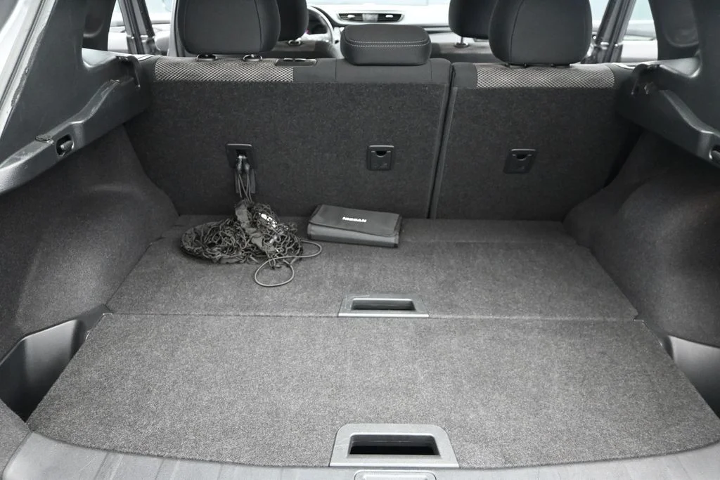Used 2017 Gray Nissan SV image 27