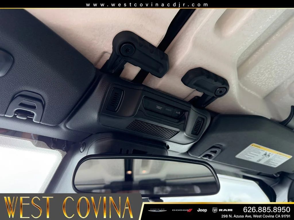 New 2026 Black Clearcoat Jeep Mojave image 19