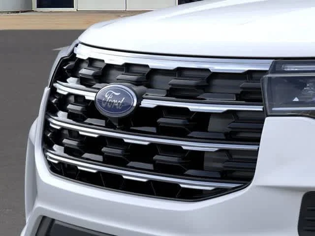 New 2026 Star White Metallic Tri-Coat Ford Active image 40