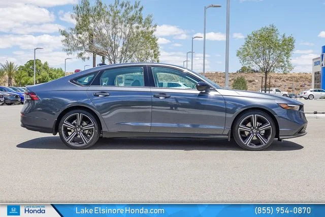 New 2026 Meteorite Gray Metallic Honda SE image 6