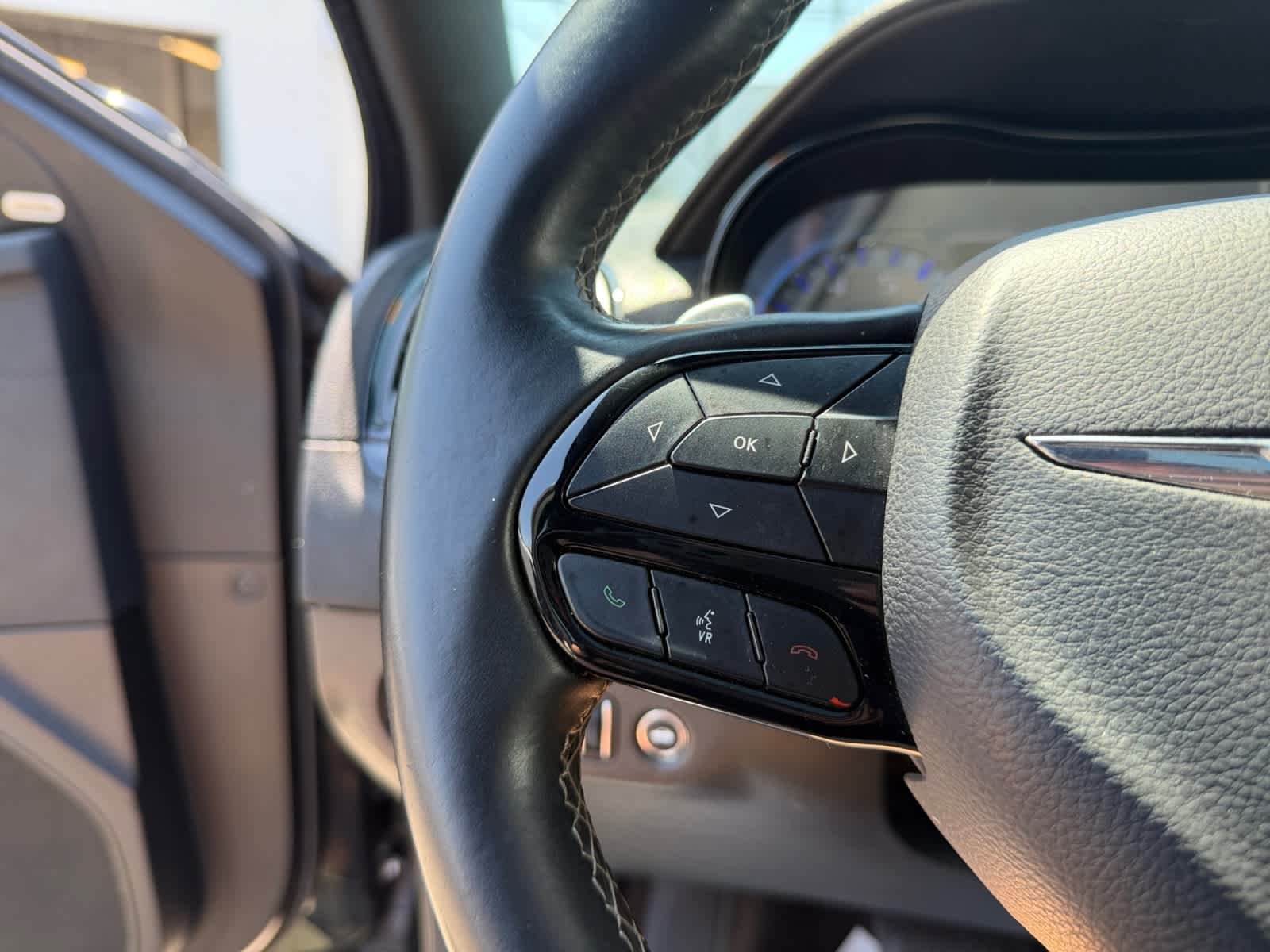 Used 2018 Gloss Black Chrysler 300S image 34