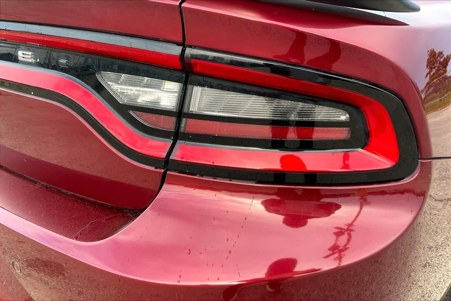 Used 2019 Octane Red Pearlcoat Dodge SXT image 30
